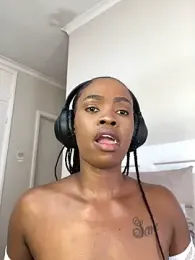 LuciousLips96 stripchat stream image, 28.09.2025 08:50