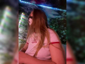 -Summer- bongacams stream image