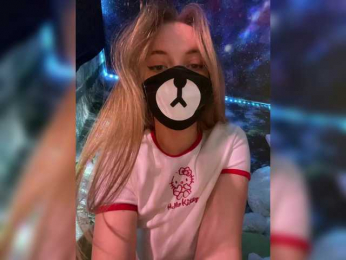 -Summer- bongacams stream image