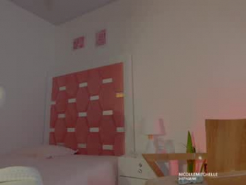 nicolle_mitchelle chaturbate stream image
