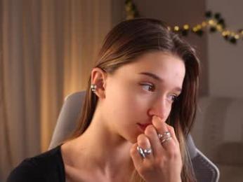 little_poetry chaturbate stream image, 30.09.2025 14:40