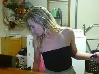 missymilf stripchat stream image