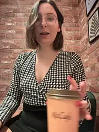 The_Snowwhitee stripchat stream image