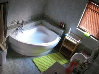 voyeurcam-julmodels-bath-1st-2 camsoda stream image