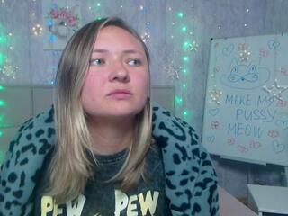 Sally Verda flirt4free stream image