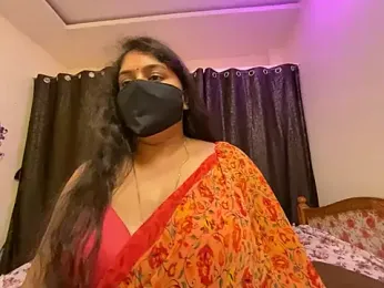 LouleyRanii stripchat stream image