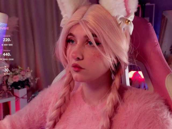 HoneyCherry bongacams stream image