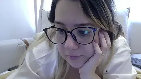 amooraaamoon stripchat stream image