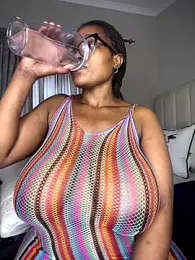 Bustygoddess32 stripchat stream image