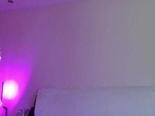 may-flowere camsoda stream image