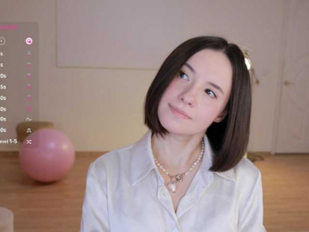 MissEssie bongacams stream image