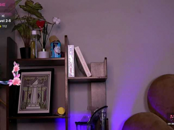 KairaAndrews bongacams stream image