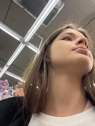 KittyQueeny stripchat stream image