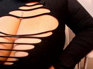 cloe-adams camsoda stream image