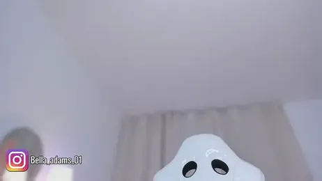 bella_adams_ stripchat stream image