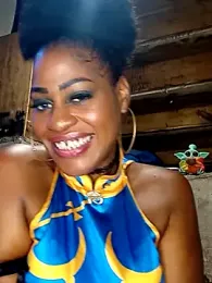 AmazonianMistress stripchat stream image