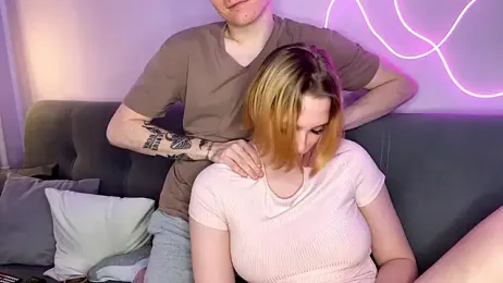 julielourens stripchat stream image