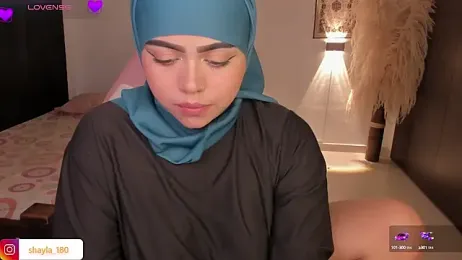 shayla_18 stripchat stream image