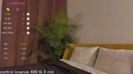 VickiRoom stripchat stream image