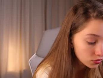 little_poetry chaturbate stream image, 18.10.2025 15:40