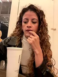 alana15 stripchat stream image