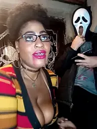 AmazonianMistress stripchat stream image