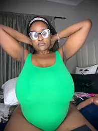 Bustygoddess32 stripchat stream image