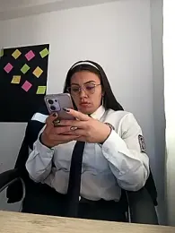 LIZ-06_ stripchat stream image