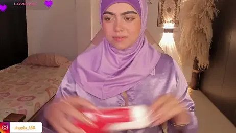 shayla_18 stripchat stream image