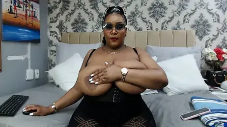 Thasha8 stripchat stream image