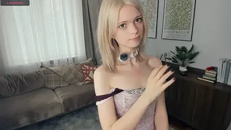 LaureMestler stripchat stream image