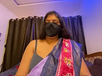 LouleyRanii stripchat stream image