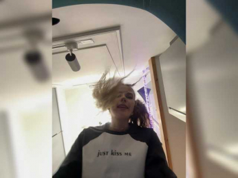 VikkiExtraCheese bongacams stream image