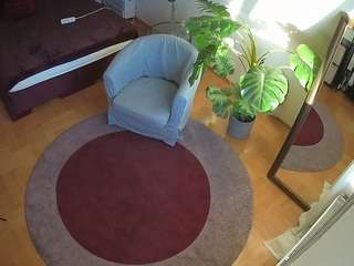 voyeurcam-julmodels-whitebed-5 camsoda stream image