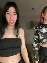 caressyourself stripchat stream image