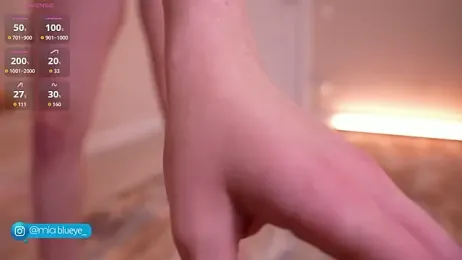 Miablueye stripchat stream image