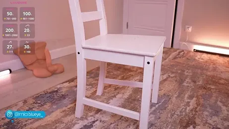 Miablueye stripchat stream image