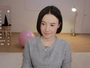 MissEssie bongacams stream image