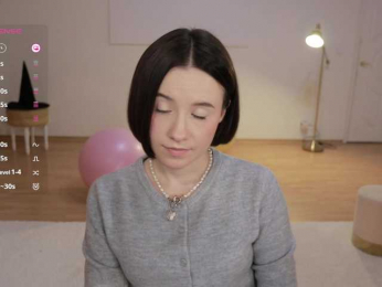 MissEssie bongacams stream image