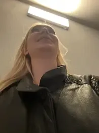 Milkyy_wway stripchat stream image