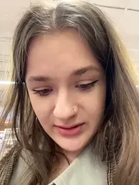 KittyQueeny stripchat stream image