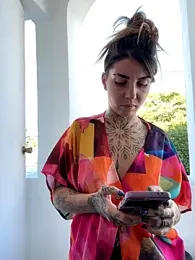 Izy_cute_ stripchat stream image