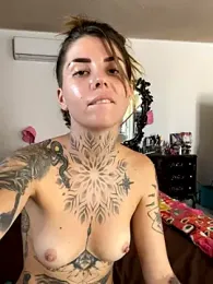 Izy_cute_ stripchat stream image