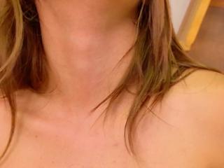 Azura Wave flirt4free stream image