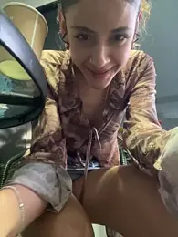 alana15 stripchat stream image