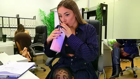 BabesGoWild stripchat stream image