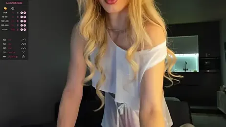 Juicy_Bella stripchat stream image