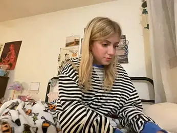 sinfulblonde1 stripchat stream image