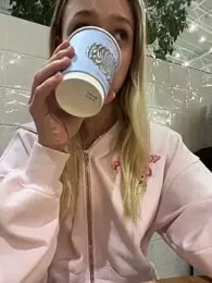 Lia__Love stripchat stream image