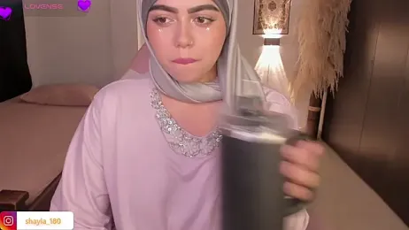 shayla_18 stripchat stream image